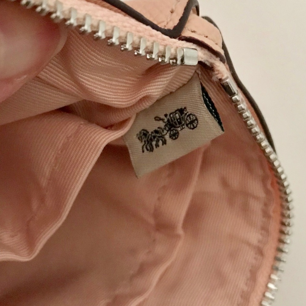 ❌🌟HPx3🌟NWT! Coach Large Wristlet - Picture 6 of 8